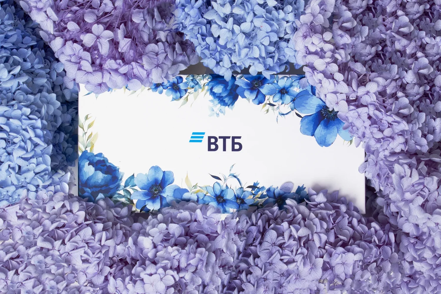 Цветочная коллекция к 8 Марта для ВТБ